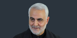 سردار سلیمانی قبل دیدار با پوتین کتاب جنگ و صلح را خواند