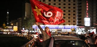 جشن قهرمانی پرسپولیسیها در خیابانهای تهران