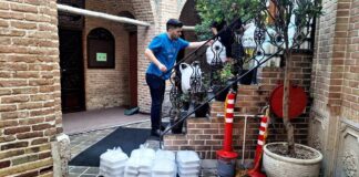 امام حسین حواسش به همه ما هست