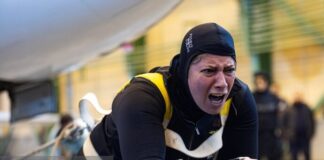 گیتی موسوی ۱۸تن هواپیما را جابهجا کرد