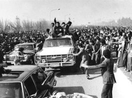 سرودی که از نوارهای مخفی به فرودگاه مهرآباد رسید