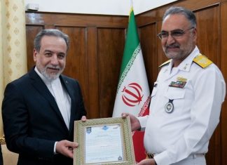 دیدار دریادار با دیپلمات