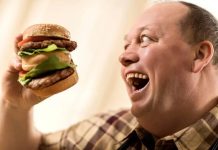 ۱۲ راه برای جلوگیری از پرخوری عصبی و اضافه وزن