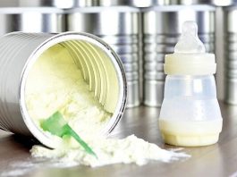 توزیع ۱۲ هزار قوطی شیرخشک برای حمایت از خانوادههای کمبرخوردار